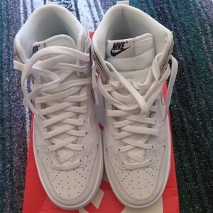 Nike Air Dunks White Sz 8 Brand New